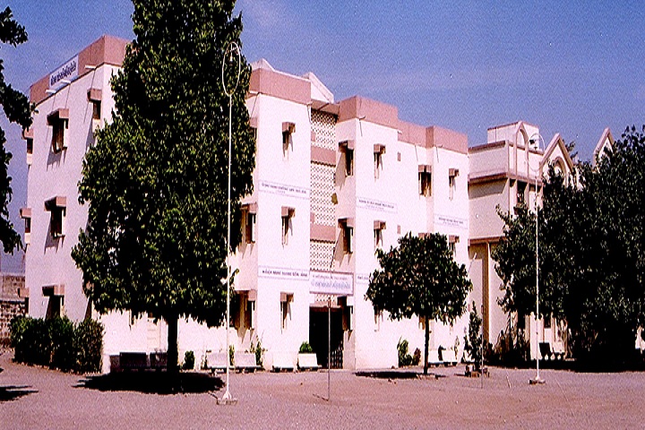 https://cache.careers360.mobi/media/colleges/social-media/media-gallery/10925/2019/1/5/Campus view of Smt RP Bhalodiya Arts and Commerce and Shree NP Bhalodiya Mahila Home Science College Rajkot_Campus-view.jpg